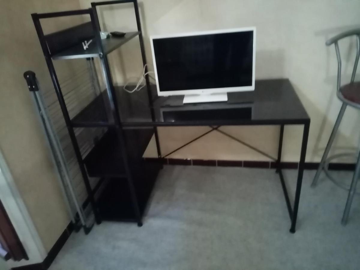 Appartement Du Pont De La Seine Troyes Bagian luar foto